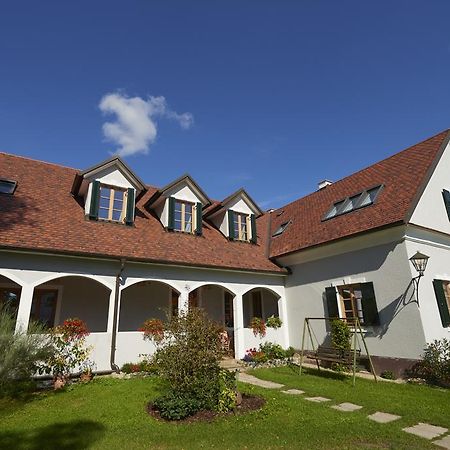 Fruehstueckspension Kleinschuster Burgau Esterno foto